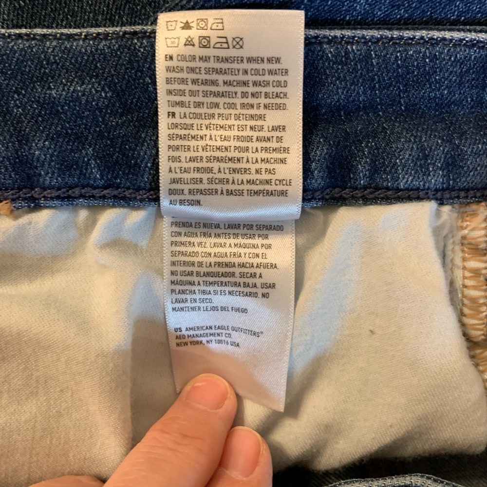 American Eagle Outfitters Dark Blue Distressed Skinny Jeans (Size 16S) - Picture 10 of 12